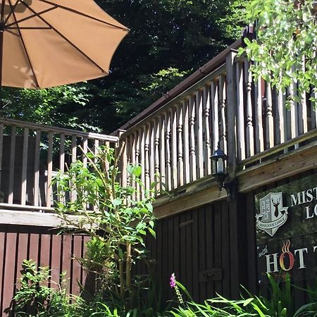 Mistletoe One Luxury Lodge With Hot Tub Windermere Esterno foto