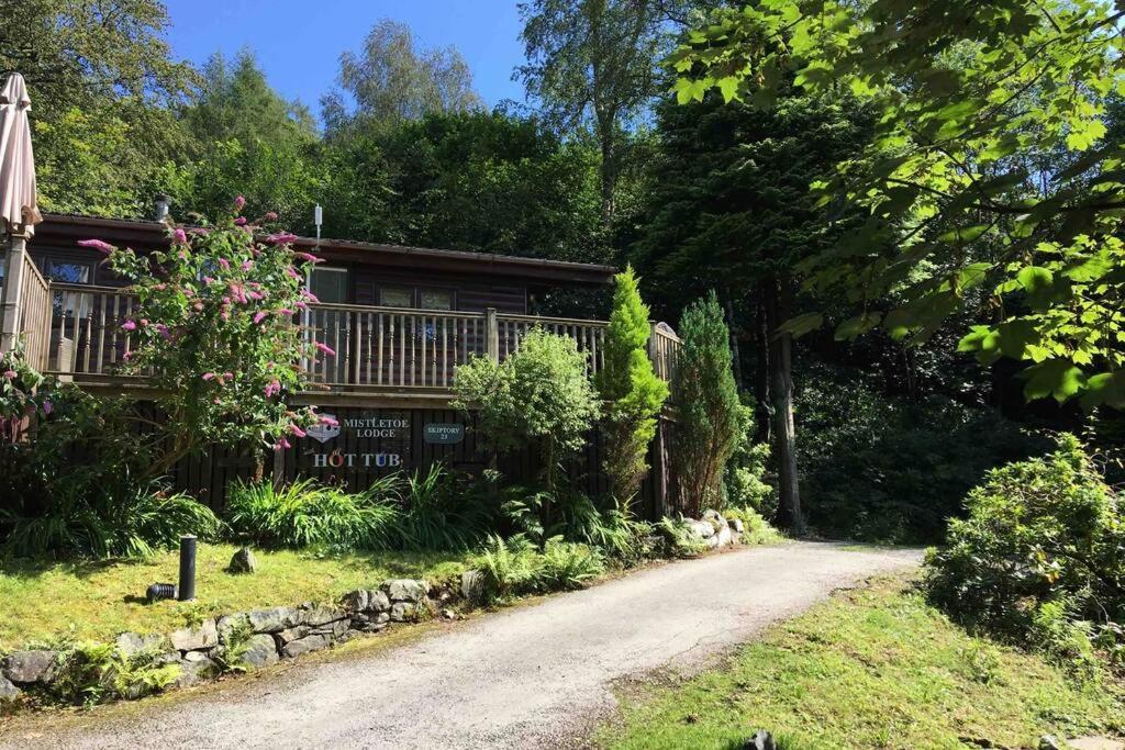 Mistletoe One Luxury Lodge With Hot Tub Windermere Esterno foto