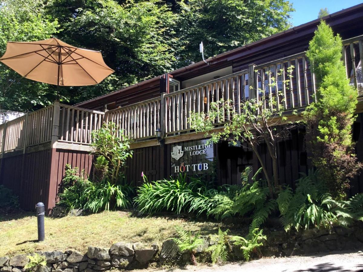 Mistletoe One Luxury Lodge With Hot Tub Windermere Esterno foto